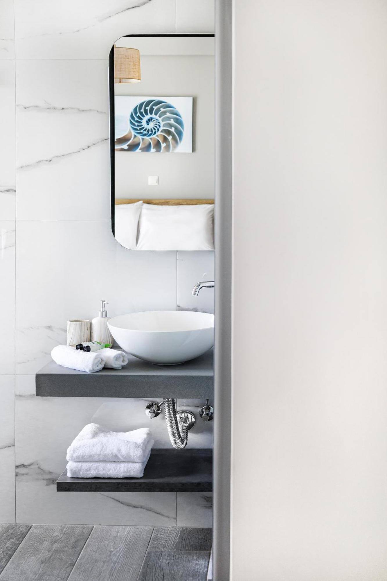 Petradi Luxury Nea Roda